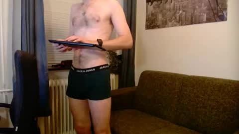 _whoisthatguy_ online show from 31, 10, 2025