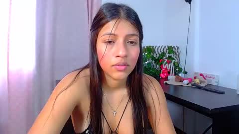 ZARA online show from 3, 2, 2025