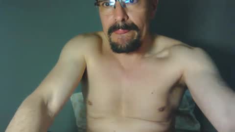 _yjesneth2011 online show from 7, 10, 2025