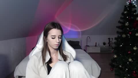 Snapshot of _yummybabes_ chatting on 3, 1, 2025 Nicole Thomas Dave online show from 3, 1, 2025