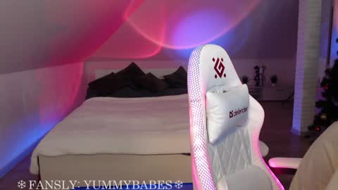 Snapshot of _yummybabes_ chatting on 29, 1, 2025 Nicole Thomas Dave online show from 29, 1, 2025