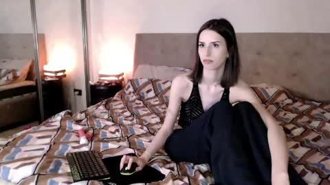 Nicole  Thomas  Dave online show from 21, 5, 2026