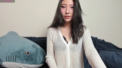 Mia online show from 30, 1, 2025