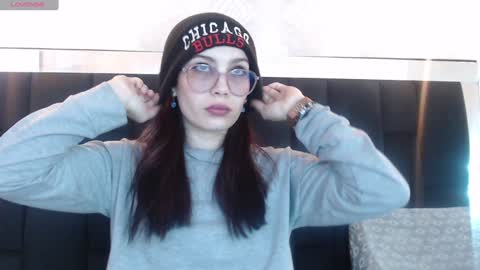 Yuyi online show from 3, 1, 2025