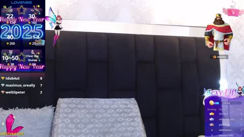 Yuyi online show from 7, 1, 2025