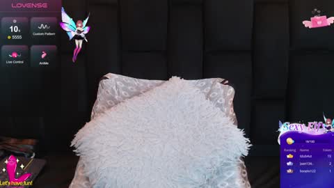 Yuyi online show from 9, 1, 2025