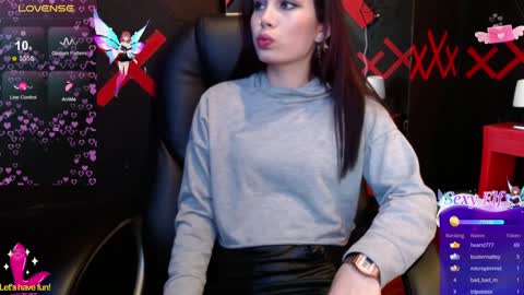 Yuyi online show from 22, 1, 2025