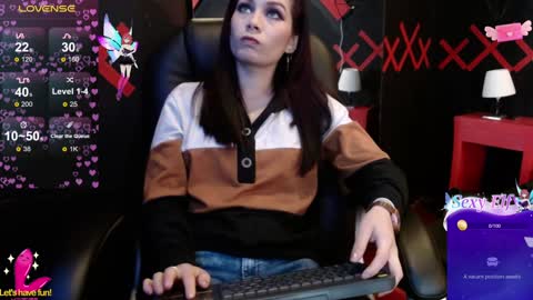 Yuyi online show from 23, 1, 2025