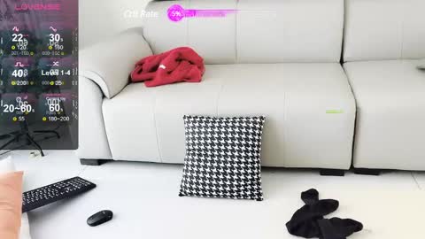 Snapshot of _zizi_ chatting on 1, 1, 2025 _zizi_ online show from 1, 1, 2025