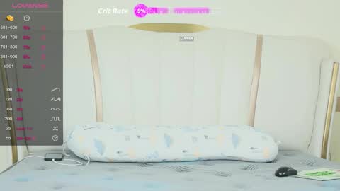 Snapshot of _zizi_ chatting on 10, 10, 2025 _zizi_ online show from 10, 10, 2025