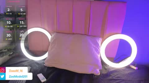 Snapshot of _zoe_12 chatting on 18, 10, 2025  Zoe  online show from 18, 10, 2025