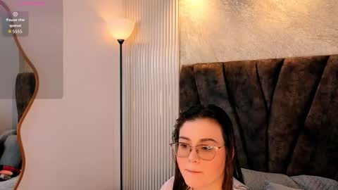 zoe online show from 4, 2, 2026