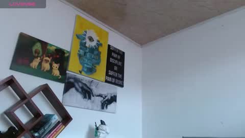 Zoe  online show from 16, 3, 2026