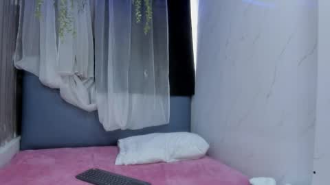 _zoecooper online show from 17, 3, 2026