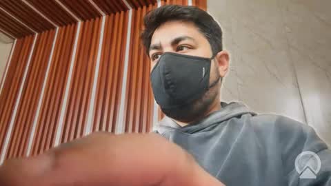 Sleepy owl online show from 15, 11, 2025