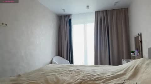        online show from 27, 9, 2025