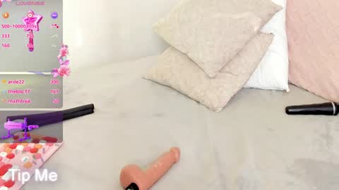 Alexandra  online show from 20, 1, 2025