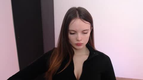Snapshot of a_ariella_ chatting on 7, 10, 2025 a_ariella_ online show from 7, 10, 2025