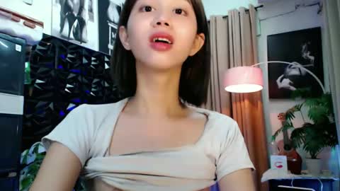 Snapshot of a_r_i_a_n_n_a chatting on 24, 4, 2026 Lovely Yana online show from 24, 4, 2026