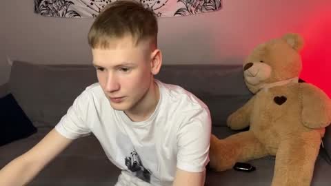 Kris Michael online show from 1, 4, 2026