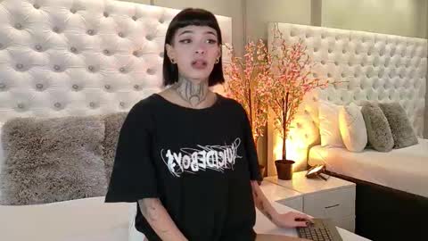 Luni  online show from 18, 9, 2025