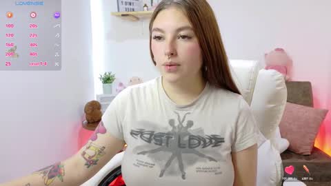 Snapshot of aaaaamy_1 chatting on 9, 3, 2025 Aamy online show from 9, 3, 2025