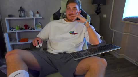 Alex online show from 9, 3, 2025