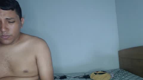 Snapshot of aaron_and_ann chatting on 8, 2, 2026 Aaron y Ann online show from 8, 2, 2026