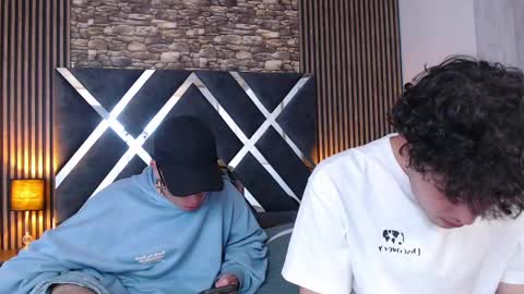 Aaron online show from 9, 10, 2025