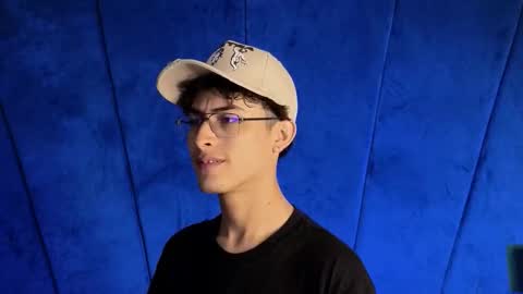 Aaron Ezequiel online show from 10, 9, 2025