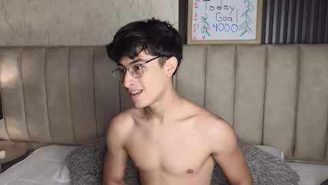 Aaron Ezequiel online show from 13, 1, 2026