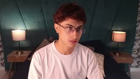 Aaron Ezequiel online show from 25, 6, 2026