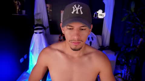 AARON  online show from 5, 10, 2025