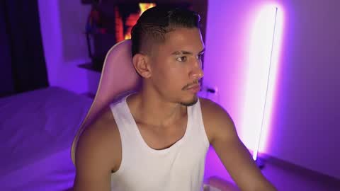 AARON  online show from 30, 4, 2026