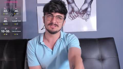 Snapshot of aaronfuentes7 chatting on 7, 10, 2025 aaronfuentes7 online show from 7, 10, 2025