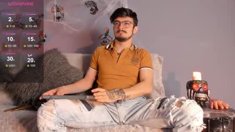 Snapshot of aaronfuentes7 chatting on 10, 10, 2025 aaronfuentes7 online show from 10, 10, 2025