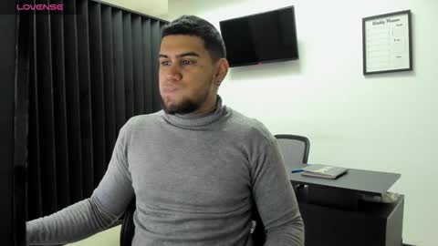 ig aaron hunter123 online show from 2, 3, 2026