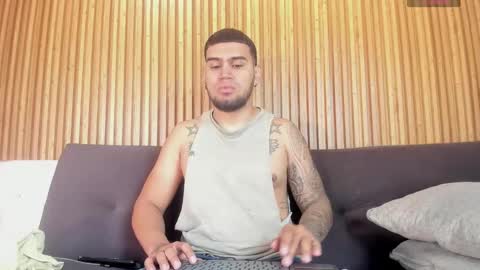 ig aaron hunter123 online show from 22, 3, 2026