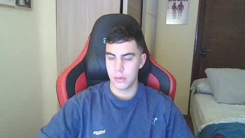 Snapshot of aaronlavine chatting on 1, 2, 2025 aaronlavine online show from 1, 2, 2025