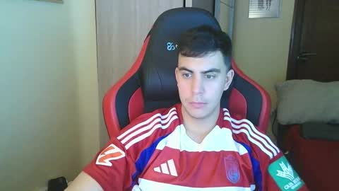 Snapshot of aaronlavine chatting on 12, 2, 2025 aaronlavine online show from 12, 2, 2025