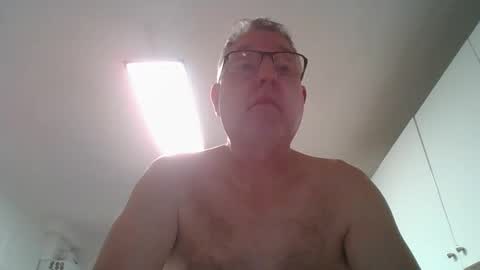 Aaron online show from 25, 3, 2026