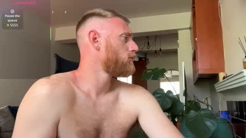 Snapshot of aaronstone_ chatting on 10, 1, 2026 Scrufffypup online show from 10, 1, 2026
