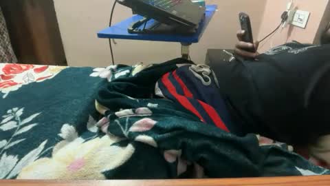 Snapshot of aaryan_sexoo chatting on 17, 9, 2025 aaryan_sexoo online show from 17, 9, 2025