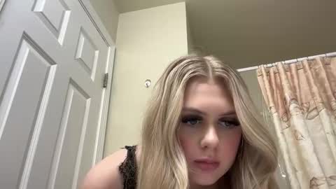 Snapshot of ababyy2901 chatting on 2, 3, 2025 ababyy2901 online show from 2, 3, 2025