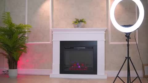 Snapshot of abbela_white chatting on 22, 9, 2025 Alexa online show from 22, 9, 2025