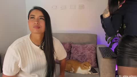 Snapshot of abbey_allen chatting on 11, 1, 2025 Abbey  IG abby allenn  04 December Online at  I will be on vacation dont forget me  See you soon   online show from 11, 1, 2025