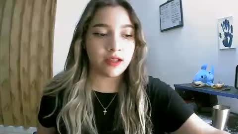 Snapshot of abbie_23 chatting on 14, 4, 2026 Abbie cute online show from 14, 4, 2026
