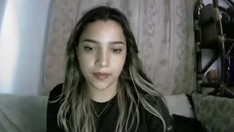 Snapshot of abbie_23 chatting on 19, 4, 2026 Abbie cute online show from 19, 4, 2026