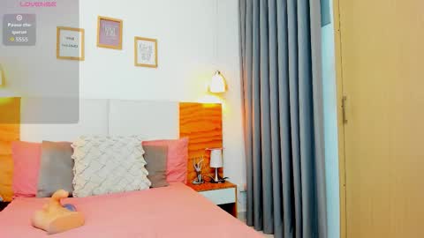 Abbie Royy online show from 22, 12, 2025