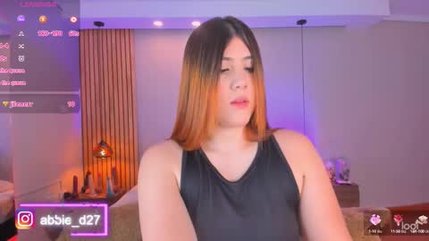 Snapshot of abbieedmond chatting on 1, 10, 2025 Abbie Edmond  online show from 1, 10, 2025